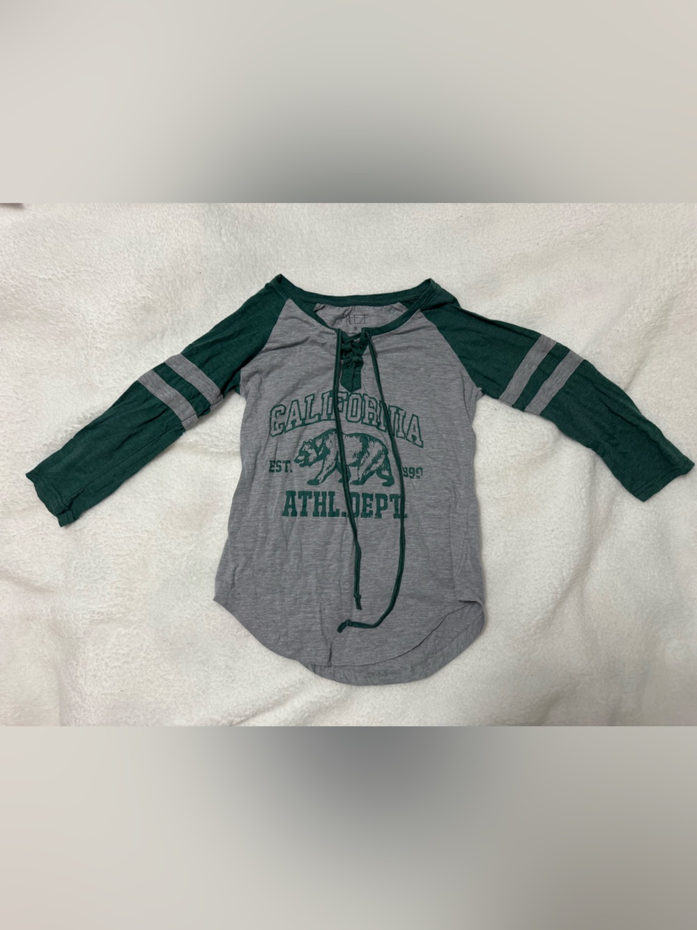Freeze Green & Gray California Lace-Up Raglan Tee